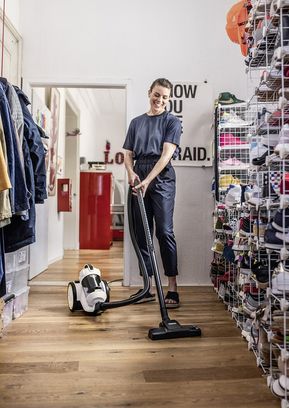 Пилосос безмішковий Karcher VC 3 ERP (1.198-053.0) Europe - фото 3 Пилосос безмішковий Karcher VC 3 ERP (1.198-053.0) Europe - фото 3