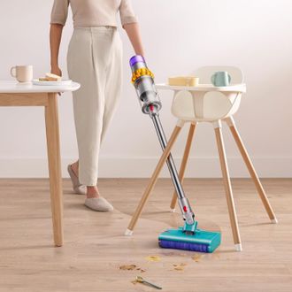 Вертикальний + ручний пилосос (2в1) Dyson V15s Detect Submarine , Bagless, Yellow/Nickel (473814-01) - фото 2 Вертикальний + ручний пилосос (2в1) Dyson V15s Detect Submarine , Bagless, Yellow/Nickel (473814-01) - фото 2