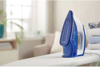 Праска Russell Hobbs 26483-56 Light&Easy Brights Sapphire Iron Europe - фото 4 Праска Russell Hobbs 26483-56 Light&Easy Brights Sapphire Iron Europe - фото 4