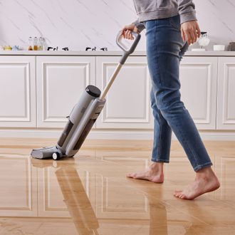 Пилосос Tineco iFloor 5 Breeze (FW070100DE) Europe - фото 4 Пилосос Tineco iFloor 5 Breeze (FW070100DE) Europe - фото 4