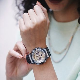 Часы Casio G-Shock GMA-S120GS-8A - фото 4 Часы Casio G-Shock GMA-S120GS-8A - фото 4
