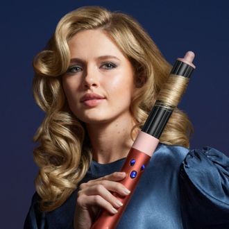 Стайлер Dyson Airwrap i.d. Multi-Styler and Dryer Curly to Coily Gift Edition Strawberry Bronze/Blush Pink (581137-01) EU - фото 3 Стайлер Dyson Airwrap i.d. Multi-Styler and Dryer Curly to Coily Gift Edition Strawberry Bronze/Blush Pink (581137-01) EU - фото 3
