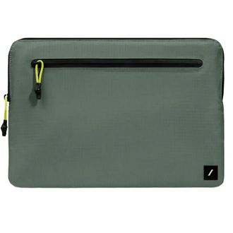 Чехол Native Union Ultralight 13" Sleeve Case Slate Green for MacBook Air 13"/MacBook Pro 13" (STOW-UT-MBS-GRN-13) - фото 1 Чехол Native Union Ultralight 13" Sleeve Case Slate Green for MacBook Air 13"/MacBook Pro 13" (STOW-UT-MBS-GRN-13) - фото 1