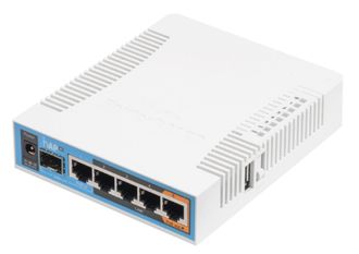 Бездротовий маршрутизатор Mikrotik hAP AC RB962UiGS-5HacT2HnT - фото 1 Бездротовий маршрутизатор Mikrotik hAP AC RB962UiGS-5HacT2HnT - фото 1