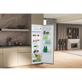 Вбудована холодильна камера Whirlpool ARG 180702 Europe - фото 2 Вбудована холодильна камера Whirlpool ARG 180702 Europe - фото 2
