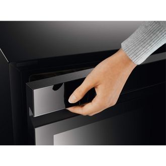 Вбудована винна шафа Electrolux EWUS018B7B Europe - фото 4