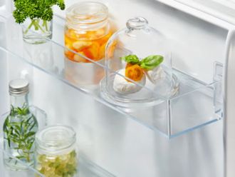 Вбудований холодильник Electrolux LNS3LE18S - фото 3 Вбудований холодильник Electrolux LNS3LE18S - фото 3