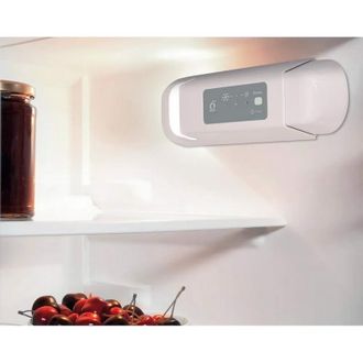 Вбудований холодильник Whirlpool WBUF011 Europe - фото 3 Вбудований холодильник Whirlpool WBUF011 Europe - фото 3