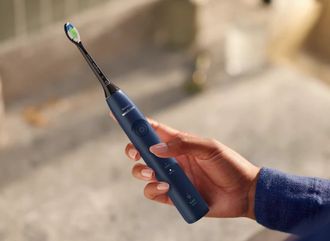 Набор из 2-х электрических зубных щеток Philips Sonicare 5500 Series HX7119/01 Europe - фото 4