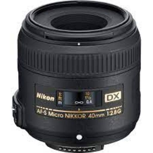 Об'єктив Nikon 40mm f/2.8G ED AF-S DX Micro NIKKOR